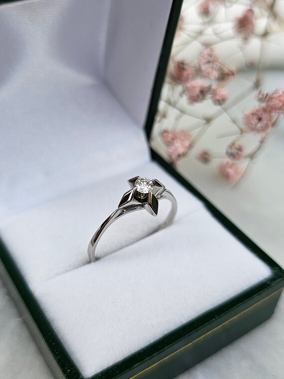 Solitaire Diamond Ring 18 carat Gold - image 2