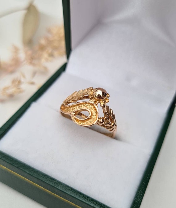Old 18 carat gold ring - image 4