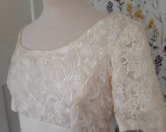 Original vintage beautiful 1960s mod wedding dress empire-line lace with train UK14