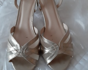 Vintage style 20s gold gatsby low heels shoe sandal