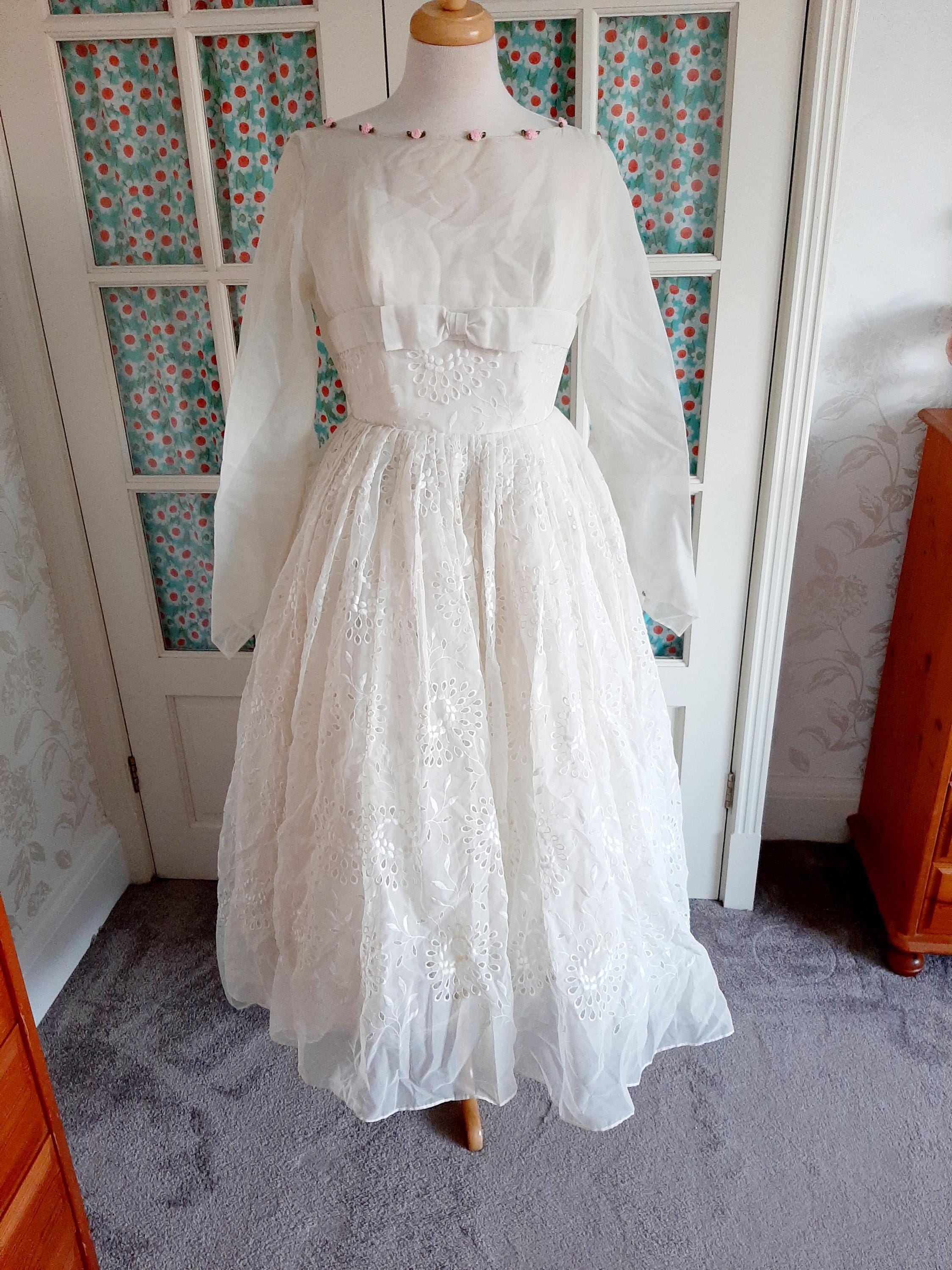 Vestido de novia vintage de los años 50 con ojales: talla 8, color