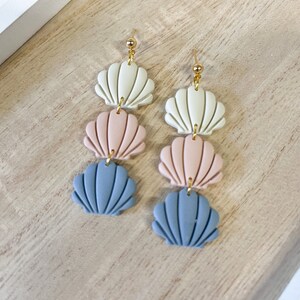 Tri-Colored Seashells