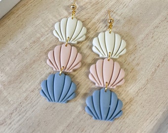 Tri-Colored Seashells