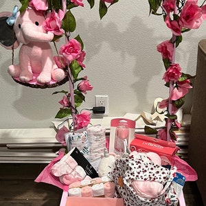 O tema do elefante floresce o presente do chá de fraldas | Caixa de presente de madeira personalizada para armário de bebê | Caixa de bebê | Armário de caixa | Armazenamento para bebês