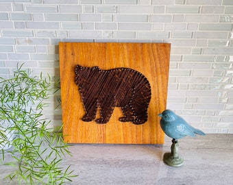 Brown Bear String-Art Wooden Wall Art, Wildlife Handmade Multimedia String Art Wall Decor, 70s Vintage Retro String Art Bear