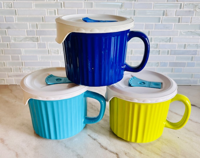 Corningware Ribbed Round Soup Cup With Lid, Soup Mug With Plastic Lid