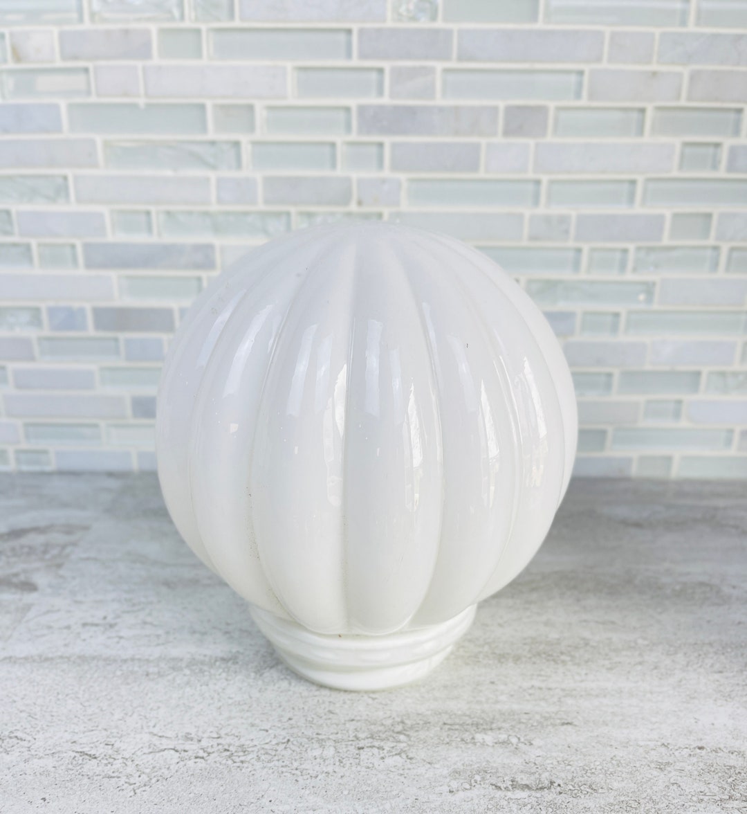 Glass Replacement Globe Vintage 3 Point Notch and Turn Style Fitter