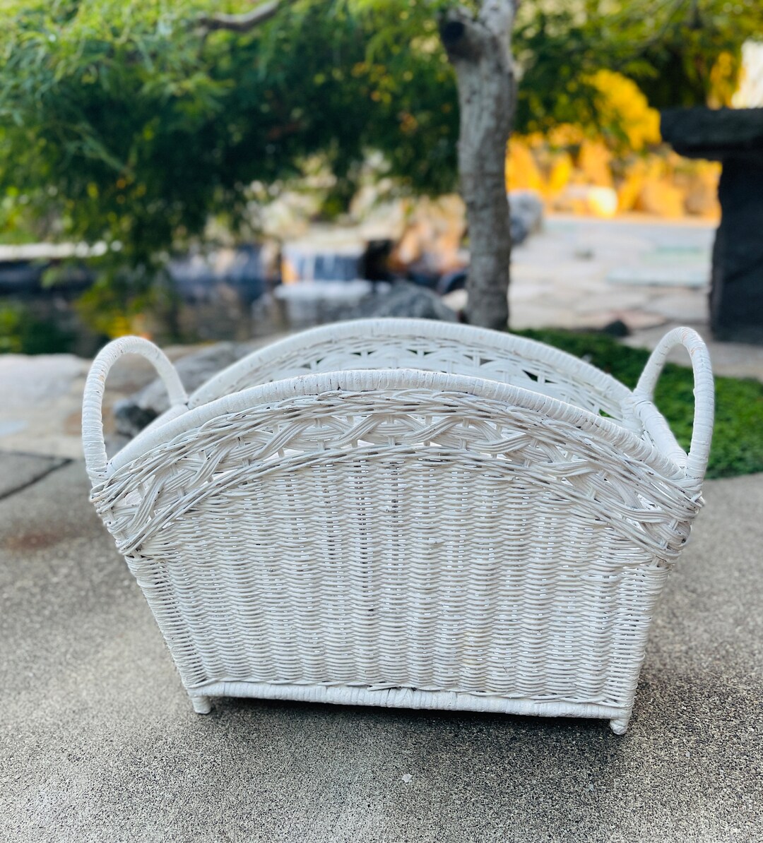 Vintage White Wicker Basket Magazine Holder Tote Beach Decor Etsy
