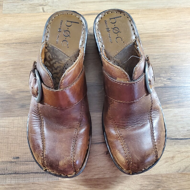 Beautiful Vintage Leather Slip on Mules Women's Size 6 by Etsy