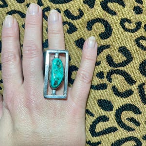 Vintage Unique Sterling Silver & Turquoise Native American-Style Ring Sz 8.25