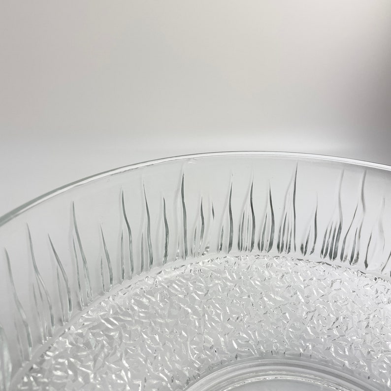 MCM Starburst Large Glass Bowls Set of 2 Ravenhead Sunburst Whitefire