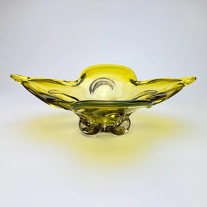 Vintage Handblown Glass Bowl, Art Glass, Yellow Green Decor, Blown Glass Centerpiece, Glass Art, Collectible Glass Bowl, MCM Home Decor