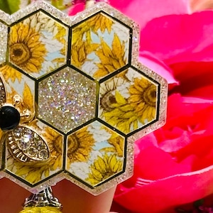 Honeycomb Bee, Badge Reel, Resin,Retractable ID Holder, LPN, RN, Nurse, Hospital worker, teacher, Gift, Glitter, Custom Badge Reel,