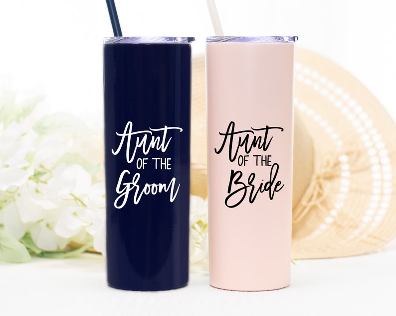 20 ounce stainless steel tumbler with aunt of the bride or groom printed on the front.  Includes lid and straw. Personalized with direct UV print.