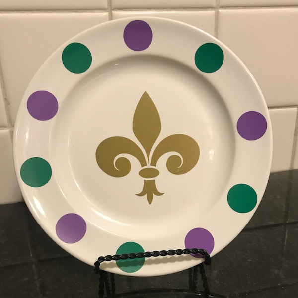 Mardi Gras Fleur de Lis Plate main image 1