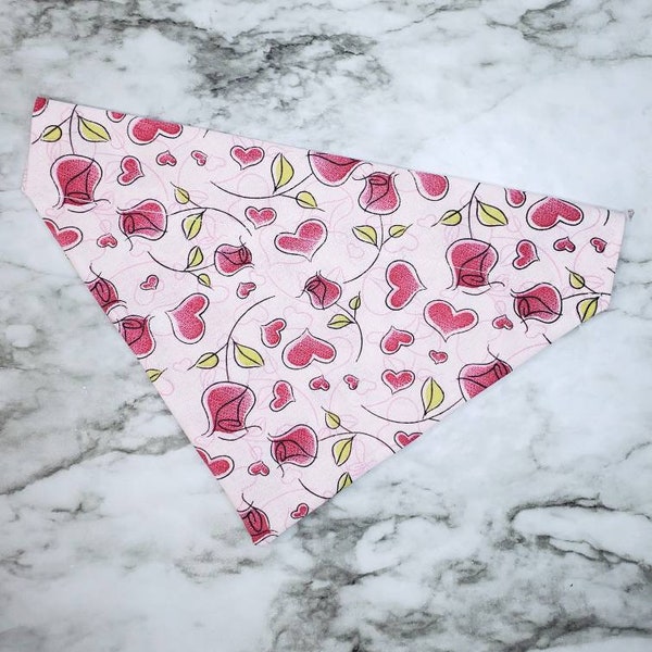 Personalized dog bandana, cat bandana, over the collar, cute, valentine's hearts and roses pattern, dog bow tie fur clip