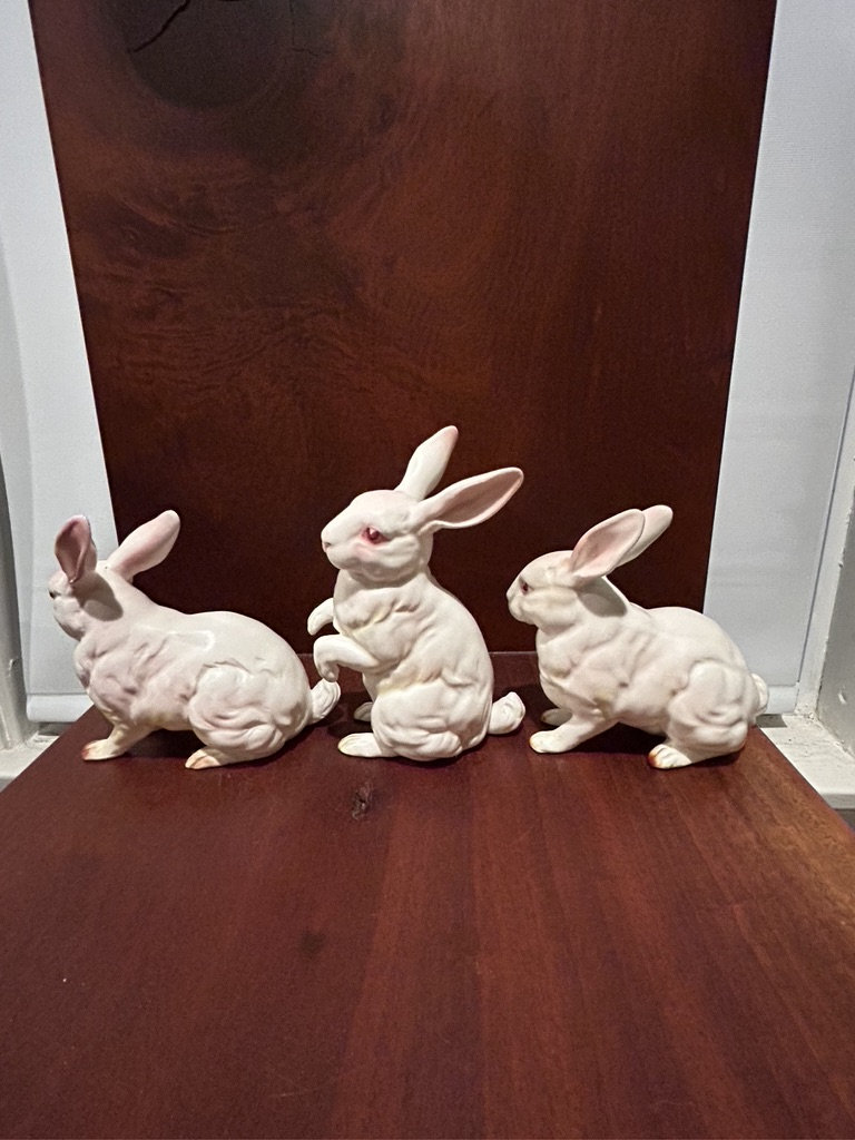 Vintage Lefton Japan White Albano Bunnies Rabbits Three Figurines