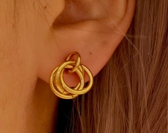 Forward&Back Gold Earrings