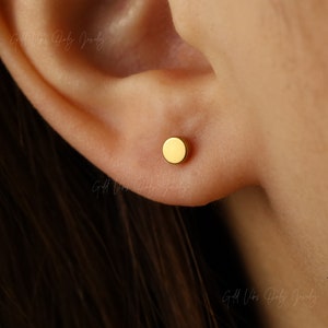 Threadless Push Pin Flat Back Labret 16G/18G/20G Stud Earrings Titanium Nickel Free • Tragus Conch Labret Helix Conch • Everyday Earrings