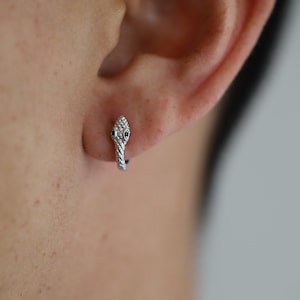 Boucle d'oreille serpent en titane et argent unisexe • Boucles d'oreilles pour couple hypoallergéniques • Argent 925 plaqué or 18 carats • Remplissage de titane sans nickel
