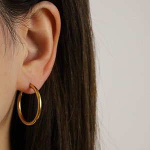 Titanium Gold Hoops Hypoallergenic 18k Gold Hoop Earrings Simple Everyday 18k Gold Nickel Free Minimalistic Chic Dainty image 3
