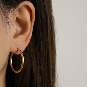 Titanium Gold Hoops • Hypoallergenic 18k Gold Hoop Earrings • Simple  Everyday 18k Gold • Nickel Free Minimalistic • Chic Dainty