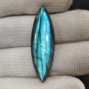 Natural Labradorite Gemstone: Marquise Cut Stone (40X12X6.5MM, 25Cts)