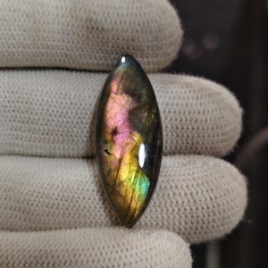 Natural Flashy Labradorite Gemstone: Marquise Cut Stone (13X34X6.5MM)