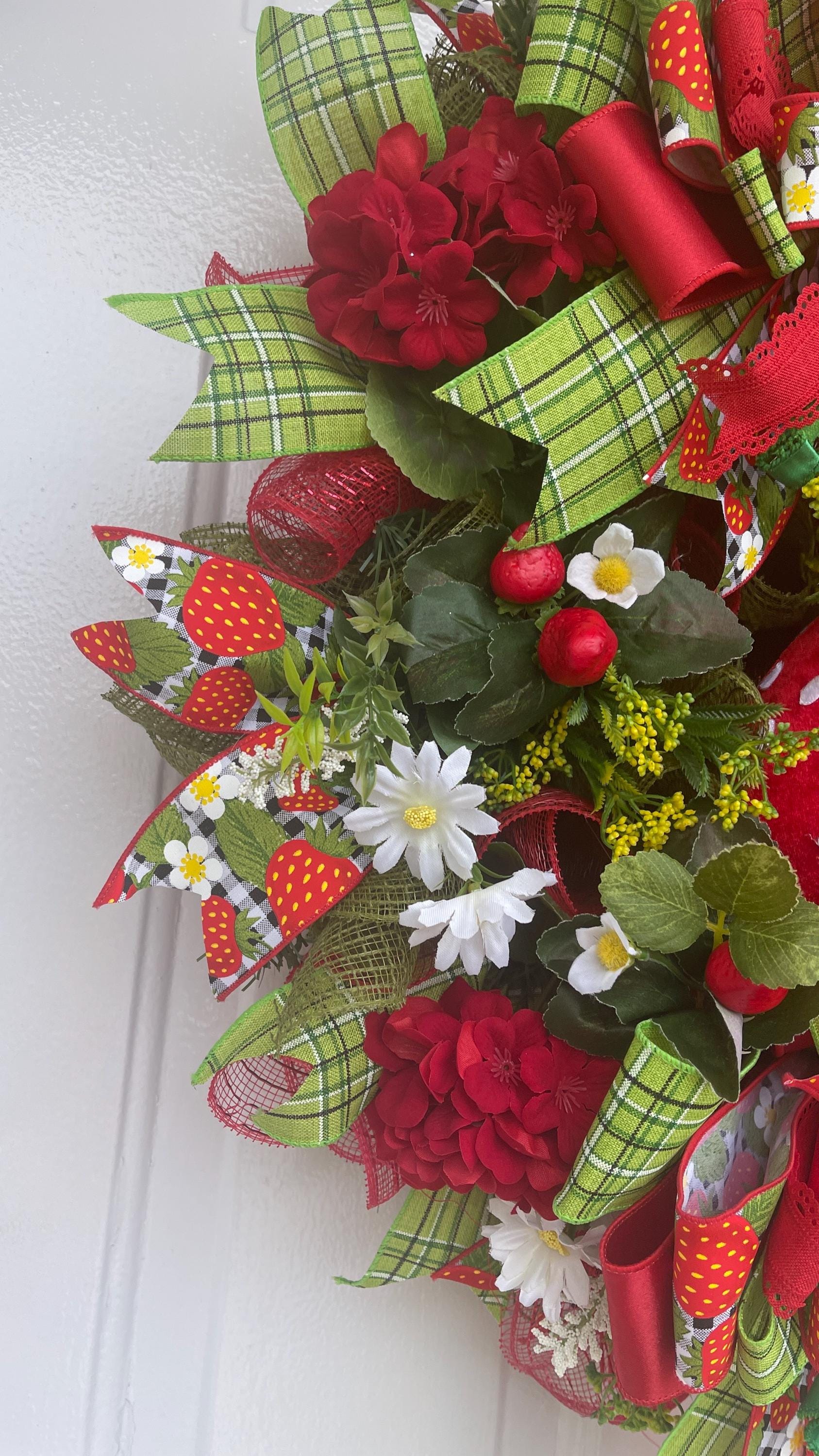 Handmade Strawberry Summer Wreath, Farmhouse Front Door Decor, Spring ...