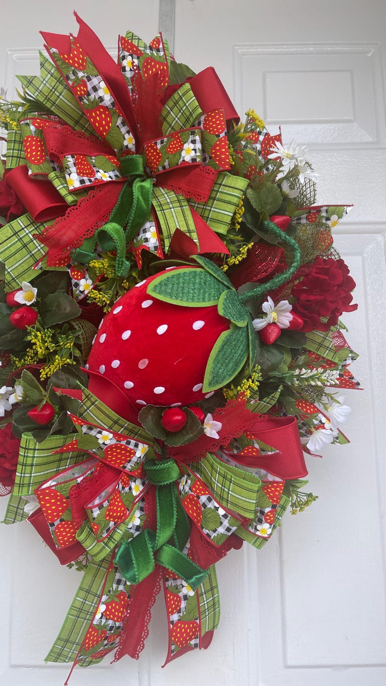 Handmade Strawberry Summer Wreath, Farmhouse Front Door Decor, Spring ...