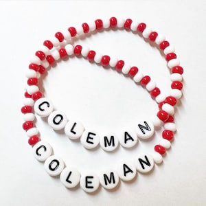 Aangepaste kampnaam armband | Waterbestendig | Kleurrijk | Cadeau | Slaapkamp | Dagkamp | Kampkleuren| Groep | Cadeau | Zomer: