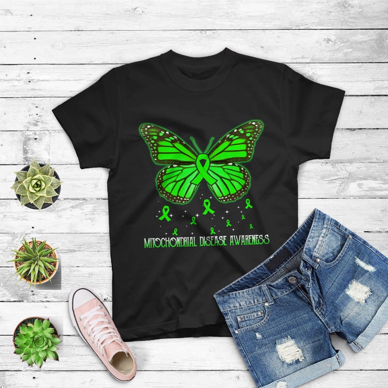 Mitocondrial Disease Awareness Camiseta de Mariposa Black