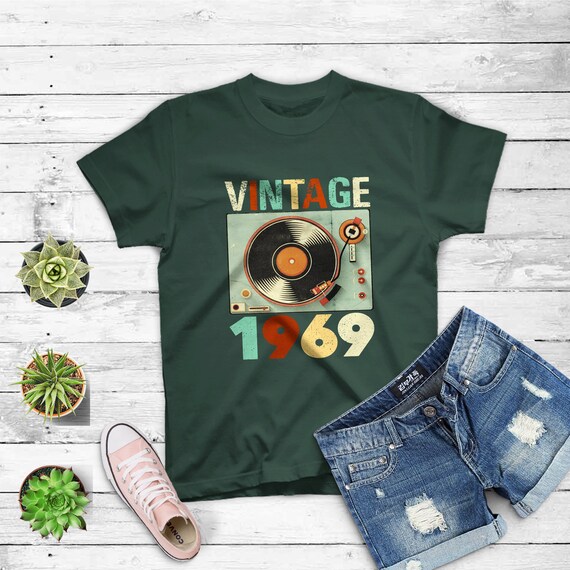 Vintage 1969 Retro Record Player Birthday Vinyl Dj T-Shirt Vintage 1969 Retro Record Player Birthday Vinyl Dj T-Shirt