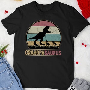Father&#39;s Day Tshirt T Rex Grandpasaurus Grandpa of 2 Grandkids Dinosaurs T-Shirt For Men Grandfather