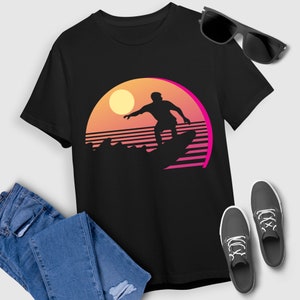 Surfing T-Shirt Surfer Gift Vintage Wave Retro Surfing Surf Beach T-Shirt For Men Women