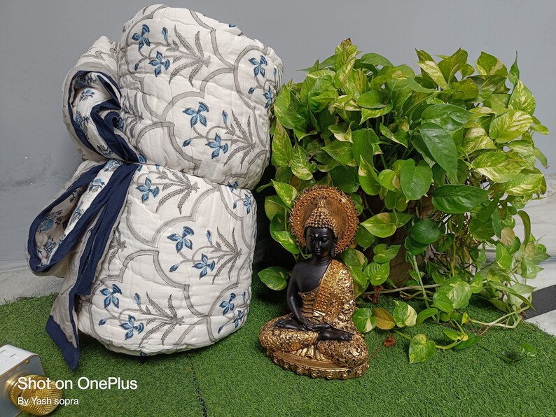 Single Bed Bedspread With Kantha Stitch Printed With Auspicious Motifs