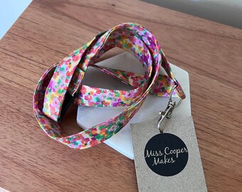 Fabric Lanyard - with quick-release safety clasp - Meadow Floral