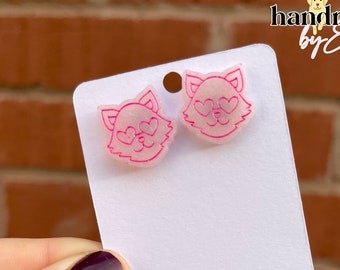 Cat face, heart eye stud earrings