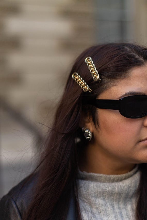 2 Pc Gold Chain Hair Clips | Vintage Hair Accessories  display picture 2