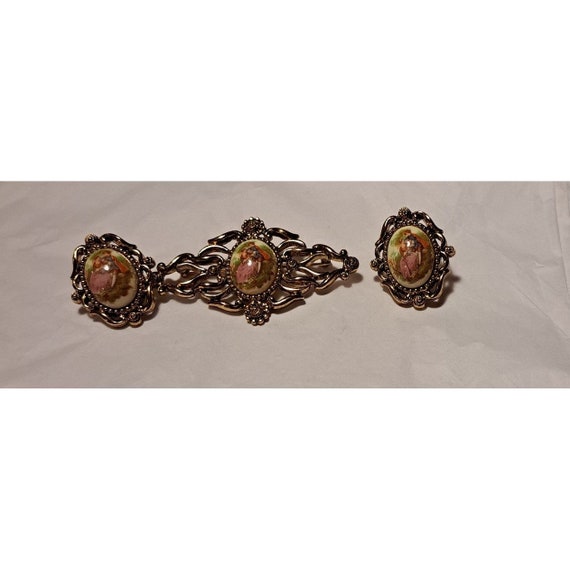 Victorian Style Brooch and Earrings - image 5
