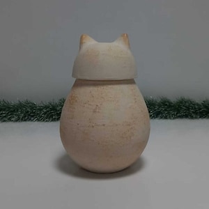 Hand-Crafted Ceramic Cat Urn: Feline Memorial Keepsake