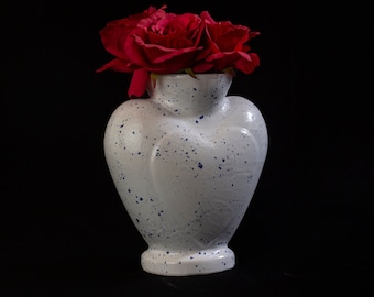 Handgemachte Dekorative Herzform Keramik Vase Weiße Farbe | Valentinstag Vase | Einzelstück