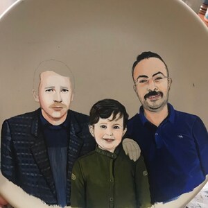 Hand-Painted Portrait Merge Drawing From Multiple Photos on Porcelain Plate, Dad Day Gift, Expecting Mom Gift, Couples Portrait, With Pet image 5