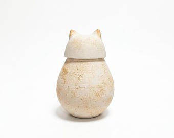 Personalized Cat Urn, 19 cm Ceramic Keepsake for Ashes with Feline-Ear Design