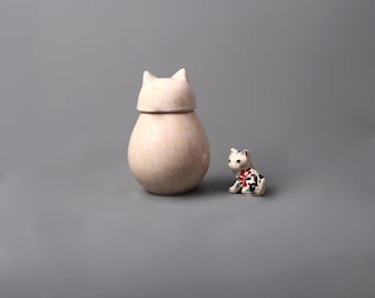 Ceramic Cat Urn, Personalized Ashes Keepsake with Cat-Shaped Lid