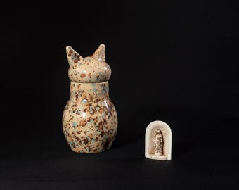 Pet Urn Hand-Crafted Ceramic | Cats Lover Gift | Name on Urns |  Cerámica Gato