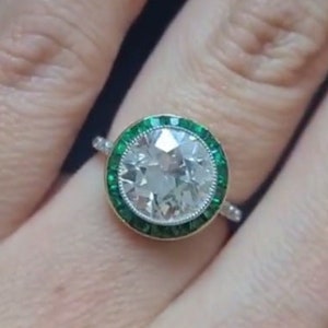 Vintage Art Deco Style Round Cut & Green Sapphire Halo Ring, Round Moissanite Gemstone Milgrain Ring, Antique Victorian Retro Bezel Set Ring