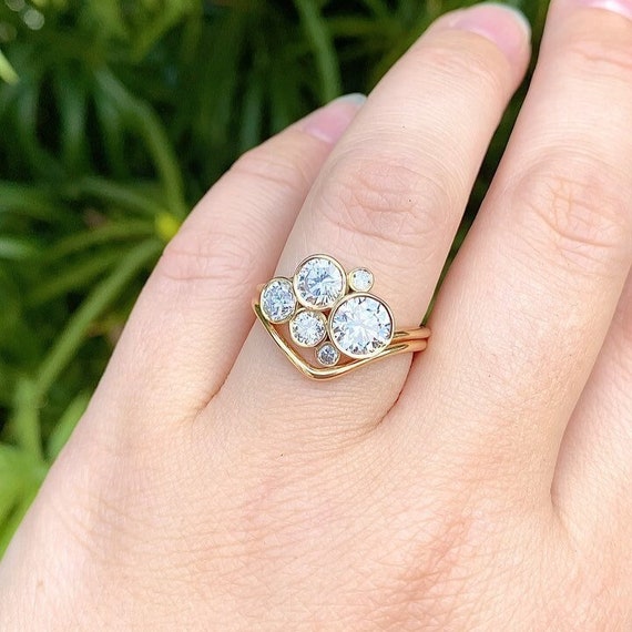 Round Moissanite Bezel Set Wedding Ring Set Scattered Ring
