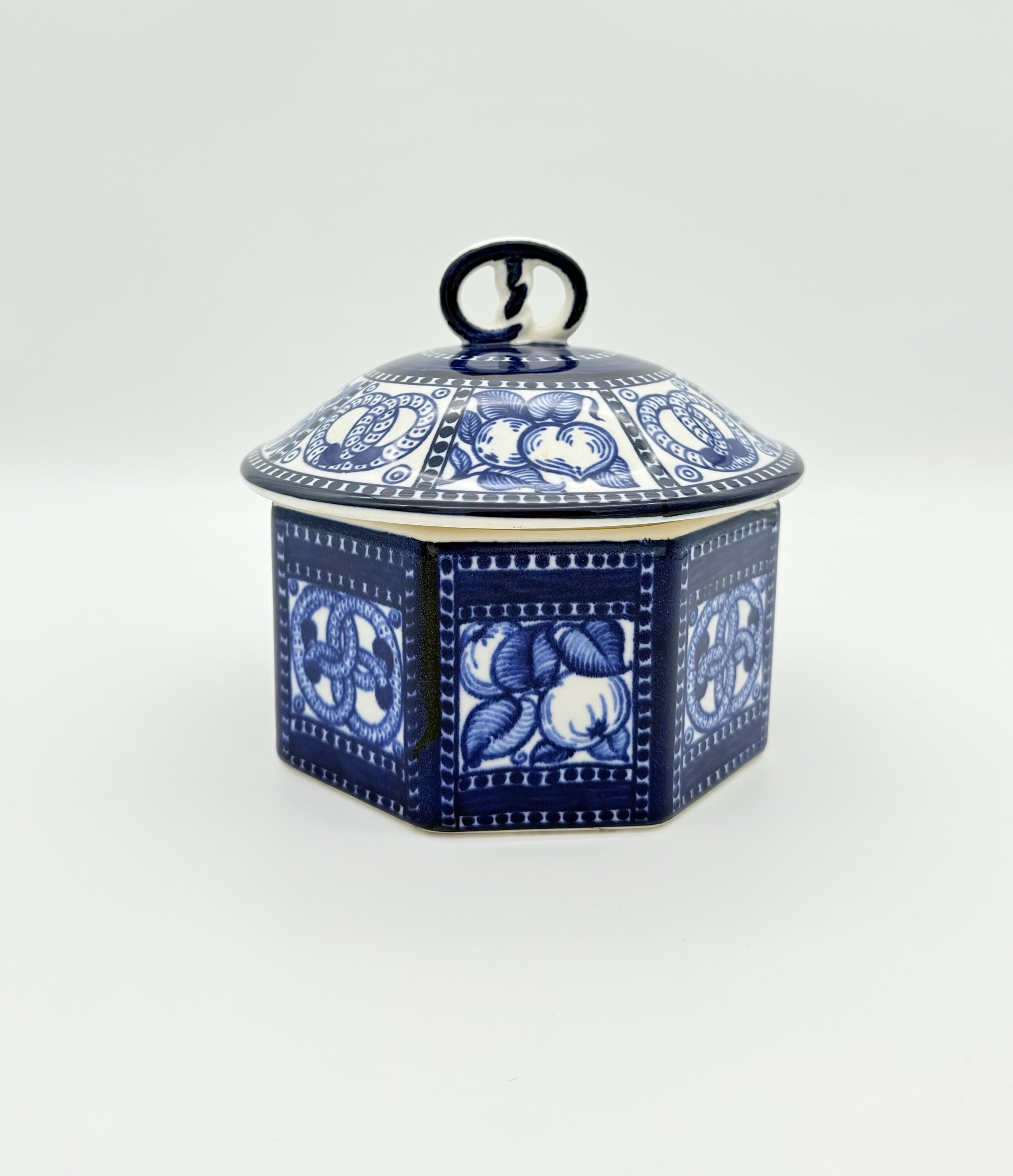 Vintage Bahlsen Tin - Etsy