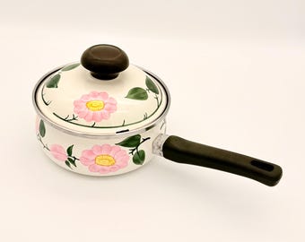 Vintage milk pot Wild Rose by Villeroy & Boch Country style saucepan French kitchen decor retro floral cooking pot